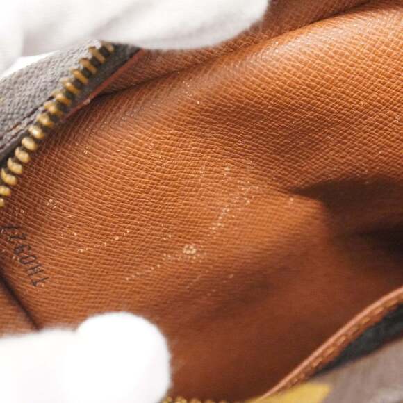 LOUIS VUITTON Brown Monogram Shoulder Bag - Picture 9 of 15